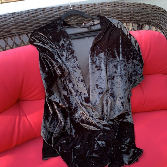 Dark Green Short Sleeve Velvet Feel Kimono Size XS/Small NWOT ( will fit S/M&L) - Picture 6 of 12